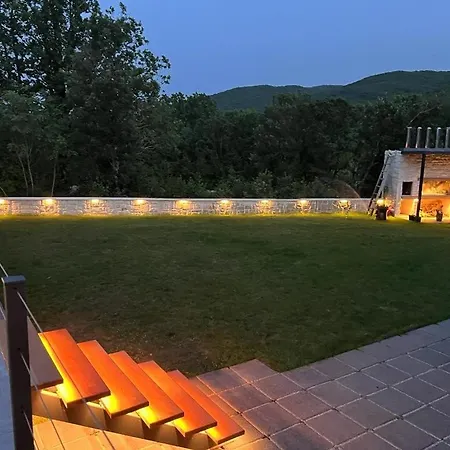 Villa Mystic With Private Pool Near Makarska Lokvicic